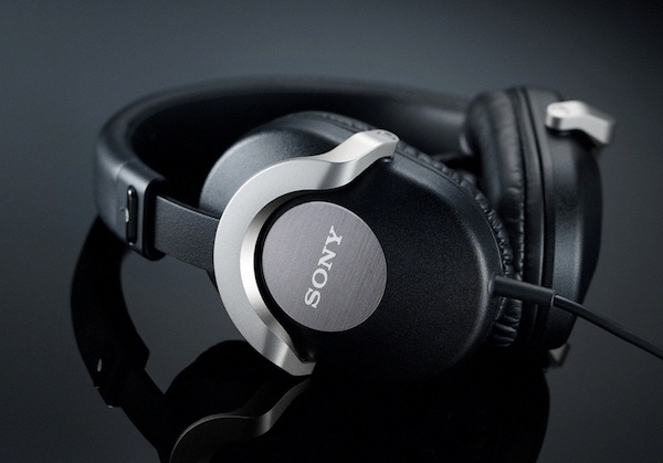 sony-mdr-zx700 3