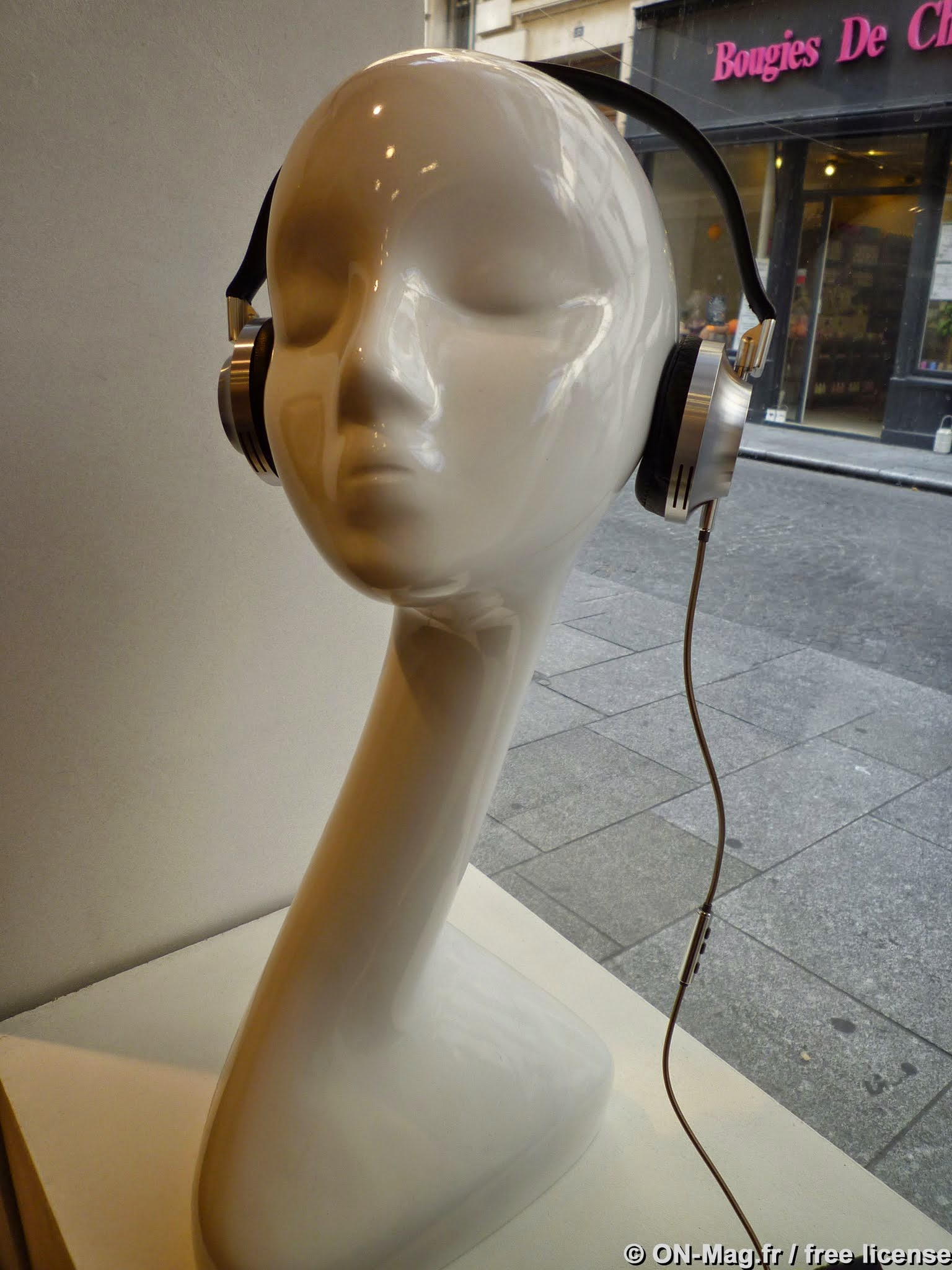 Embouts Comply pour écouteurs intra-auriculaires : moins de bruit, plus de  musique
