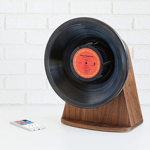 Vintage vinyl bluettoh speaker
