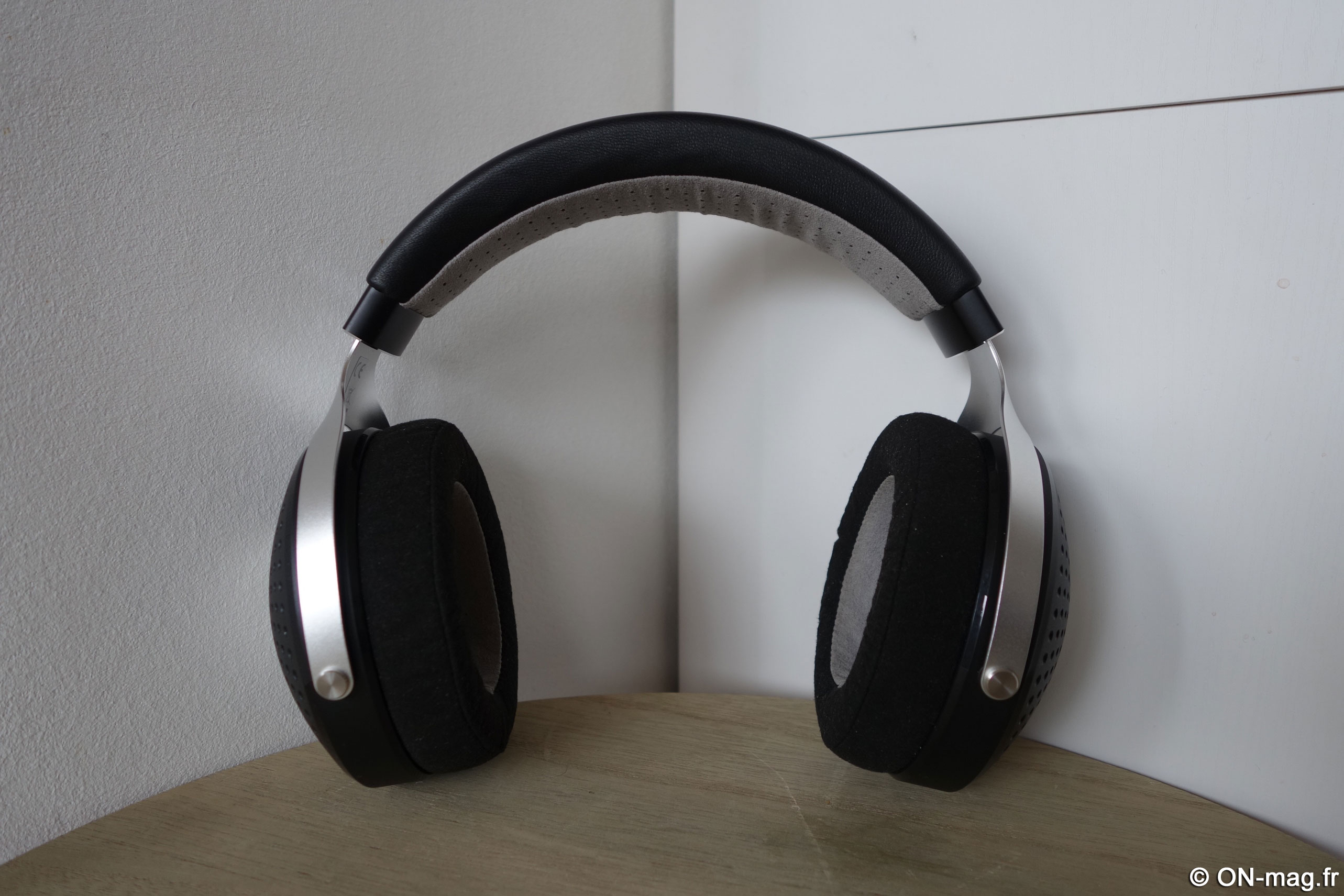 Focal Elegia, le nouveau casque audiophile fermé made in France ! - Blog  Cobra
