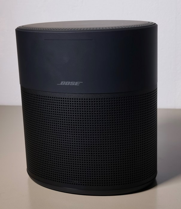 Bose Home Speaker 500 details on 01
