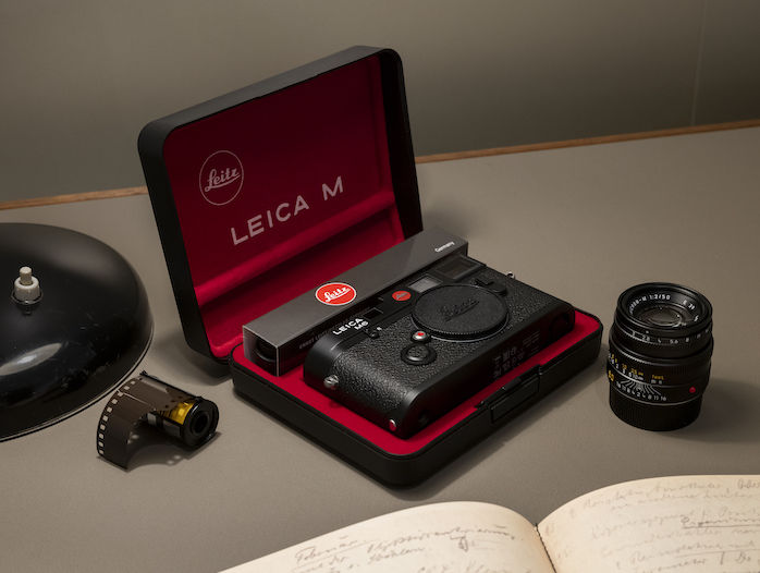 Leica M6 packaging